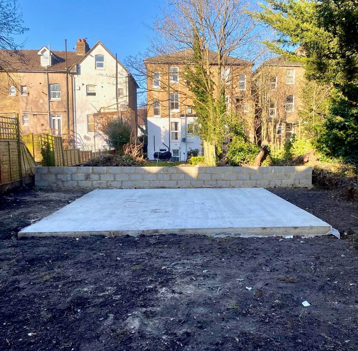 Shed Base Installers Caterham CR3